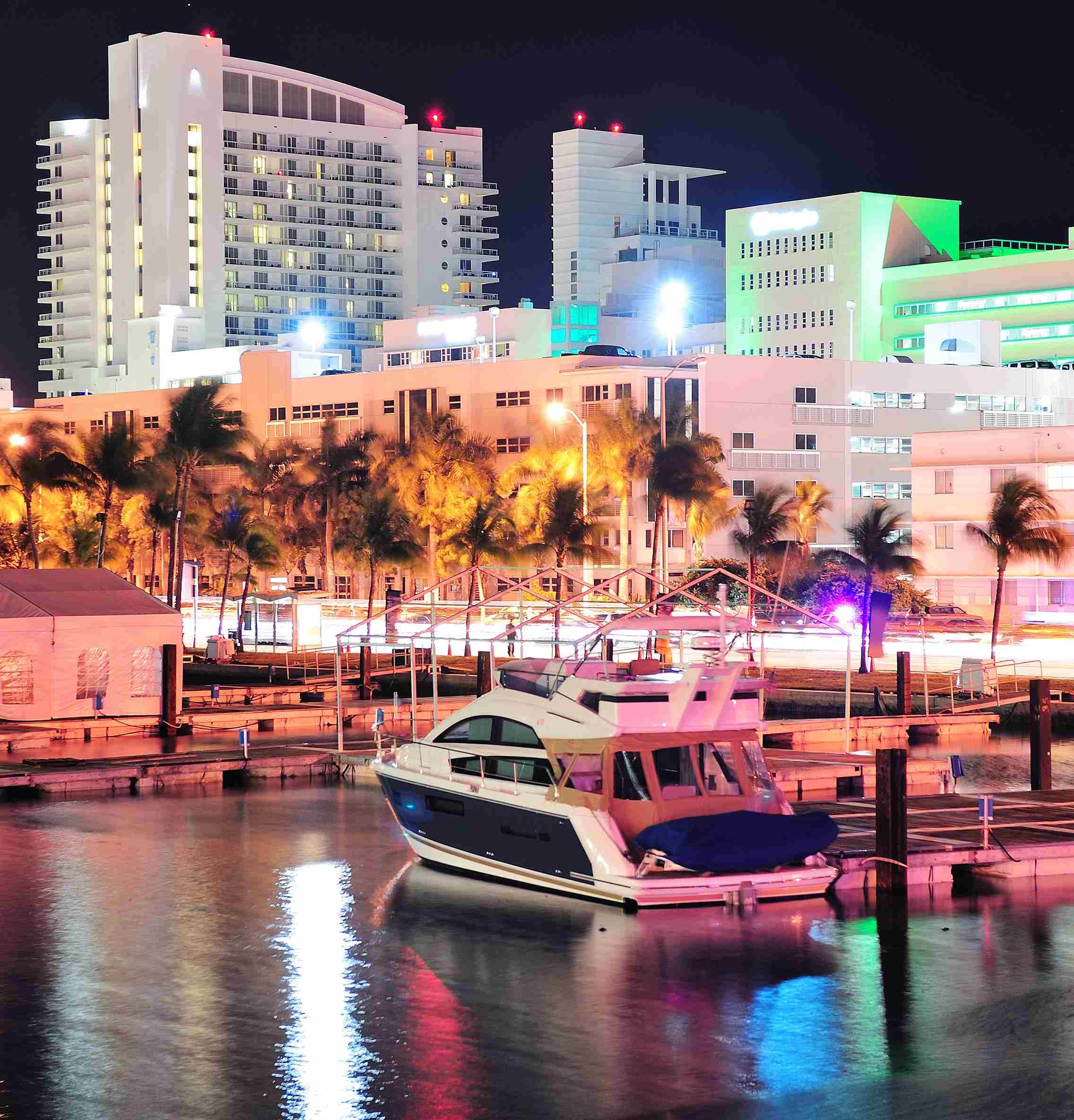 5 Things To Know Before Booking A Yacht Dubai Tour